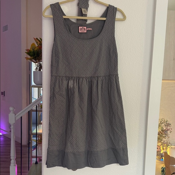 Juicy Couture Gray Sleeveless Dress with matching Belt - Picture 3 of 5